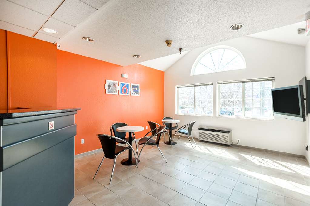 Motel 6 Olathe KS - photo 23