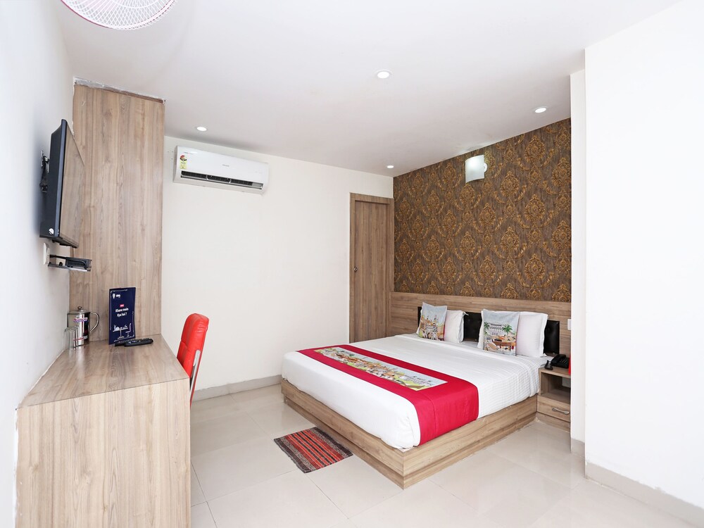 Oyo 8226 Rd Inn - last minute hotel in Patna