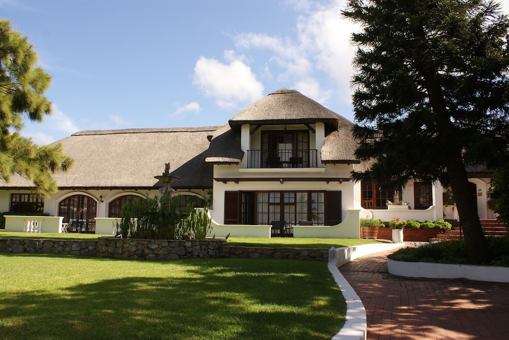 Whale Rock Luxury Lodge — 4-Star Luxury Hotel in Hermanus, South Africa