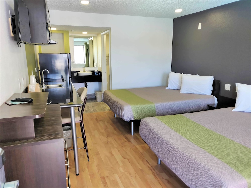 Studio 6 Fresno CA Extended Stay - photo 11