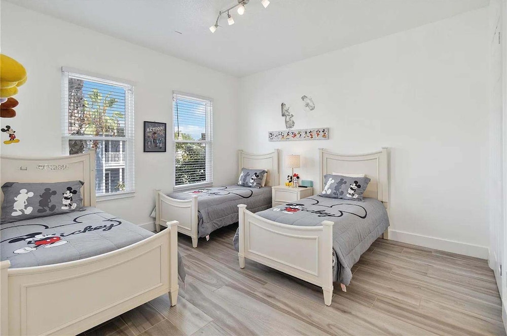 Gorgeous 4Bd Close to Disney With Spa at Reunion Resort 1552 - photo 17