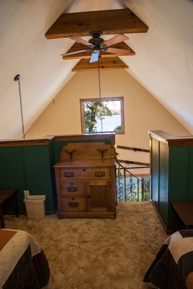 Curriers Lakeview Lodge - photo 5