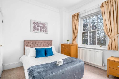 Comfort and Space in Canary Wharf with easy access to London Excel O2 Arena and City Airport — 4-Star Luxury Hotel in London, United Kingdom