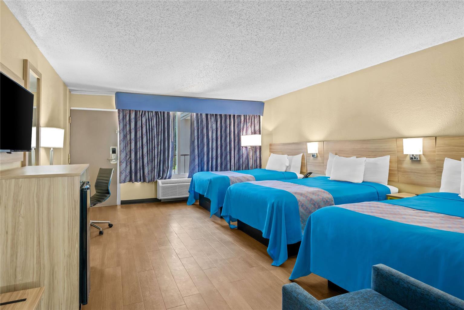 Days Inn by Wyndham Lafayette Near Lafayette Airport - photo 19