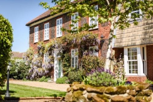 Sherbourne House — 4-Star Luxury Hotel in Attleborough, United Kingdom