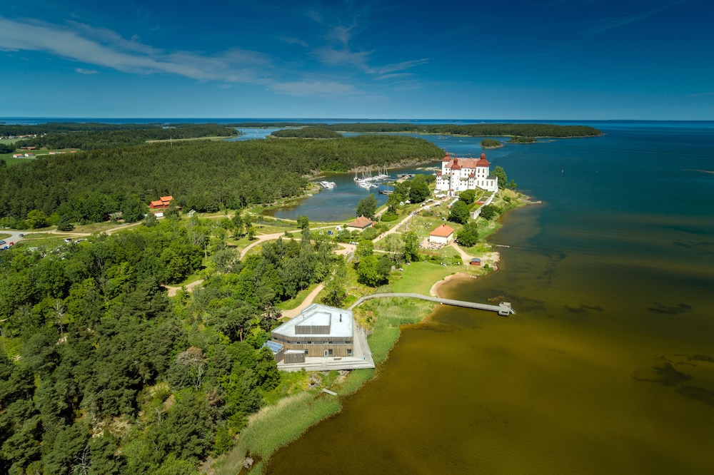 Naturum Vänerskärgården Victoriahuset in Lidkoeping, Sweden