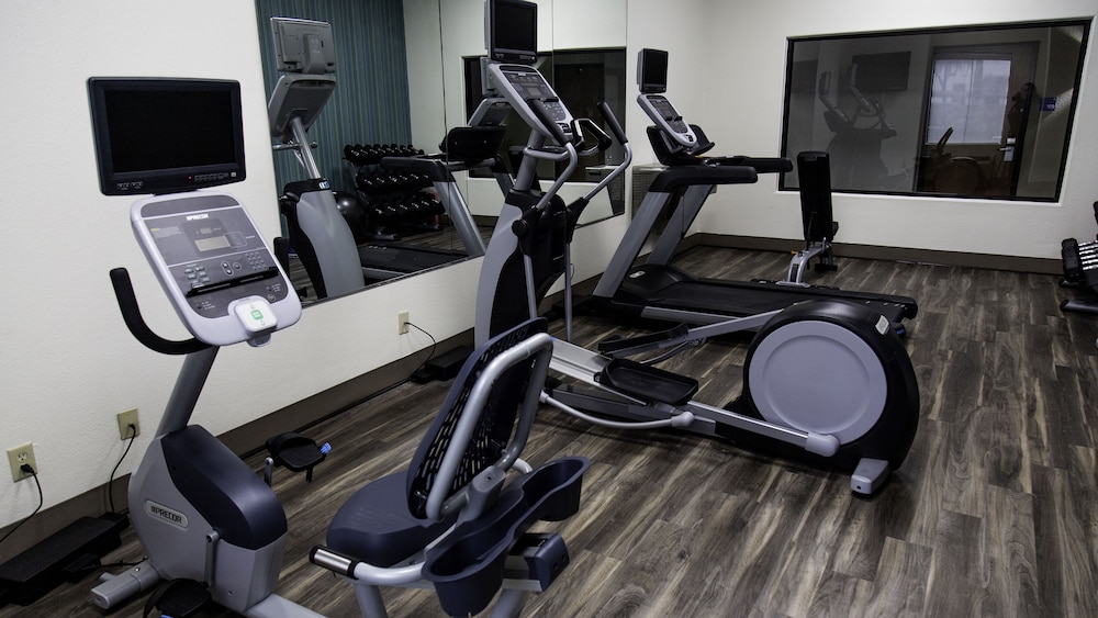 Holiday Inn Express Hotel & Suites Texas City by IHG - photo 12