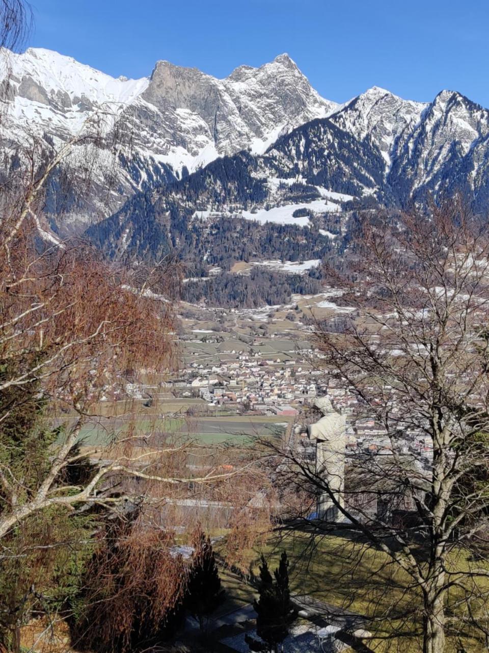 Grosse 4 Zimmer Wohnung Mit Traumhafter Aussicht — 4-Star Luxury Hotel in Bad Ragaz, Switzerland