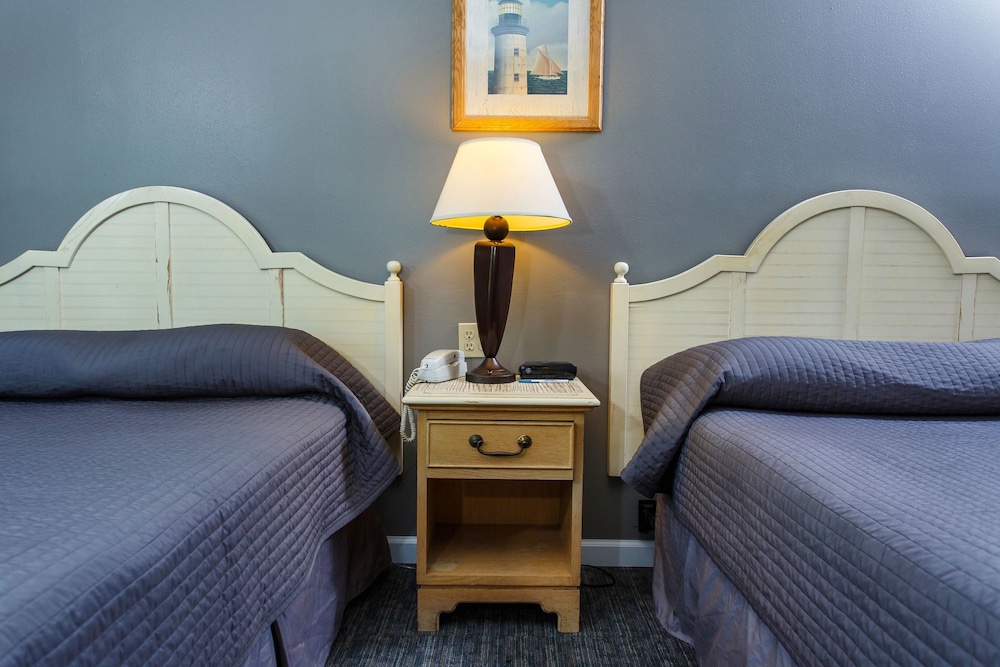 Beach Harbor Resort - photo 7