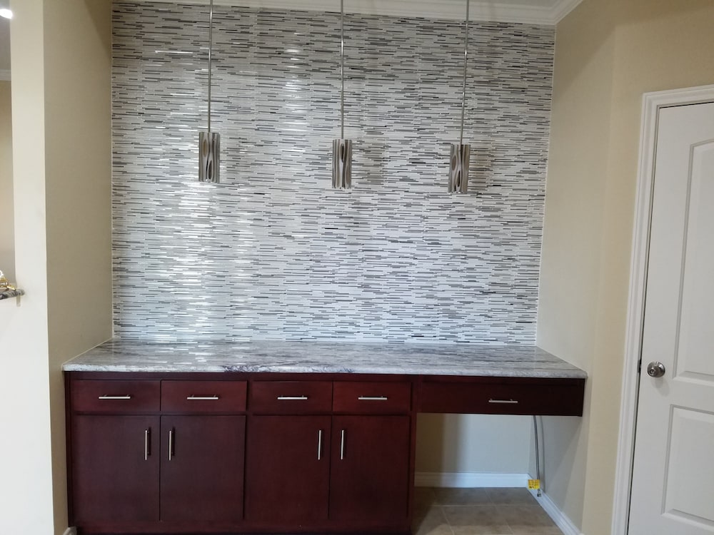 Luxury Inn & RV Park - photo 2