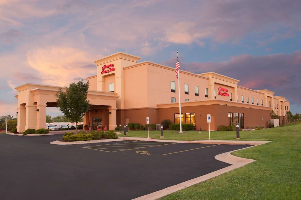 Hampton Inn & Suites Moline Quad City Int'l Aprt - featured photo
