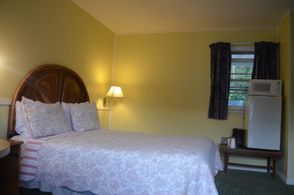 Clinton Motel - photo 14