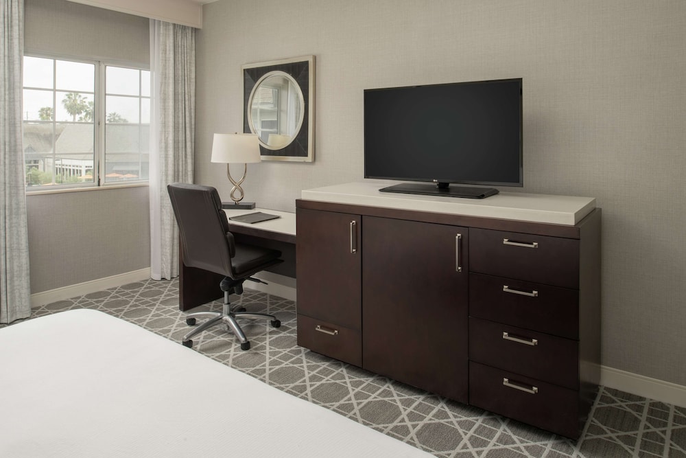 Hilton San Diego Del Mar - photo 6