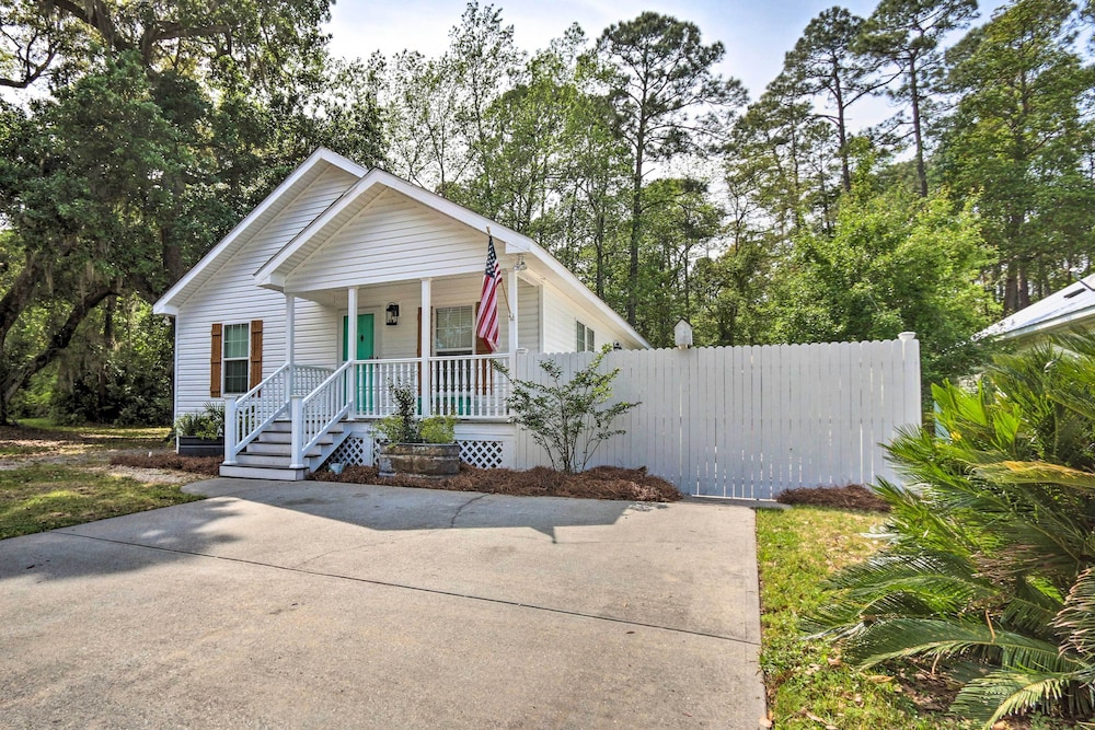 Patio Gas Grill Charming Bluffton Escape — Bluffton