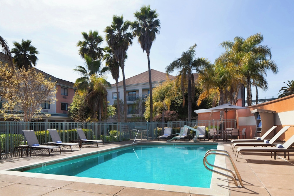 Courtyard by Marriott Oakland Airport - photo 38