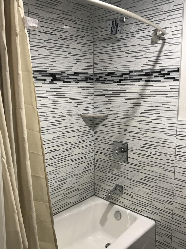 Executive Suites Inn - photo 15