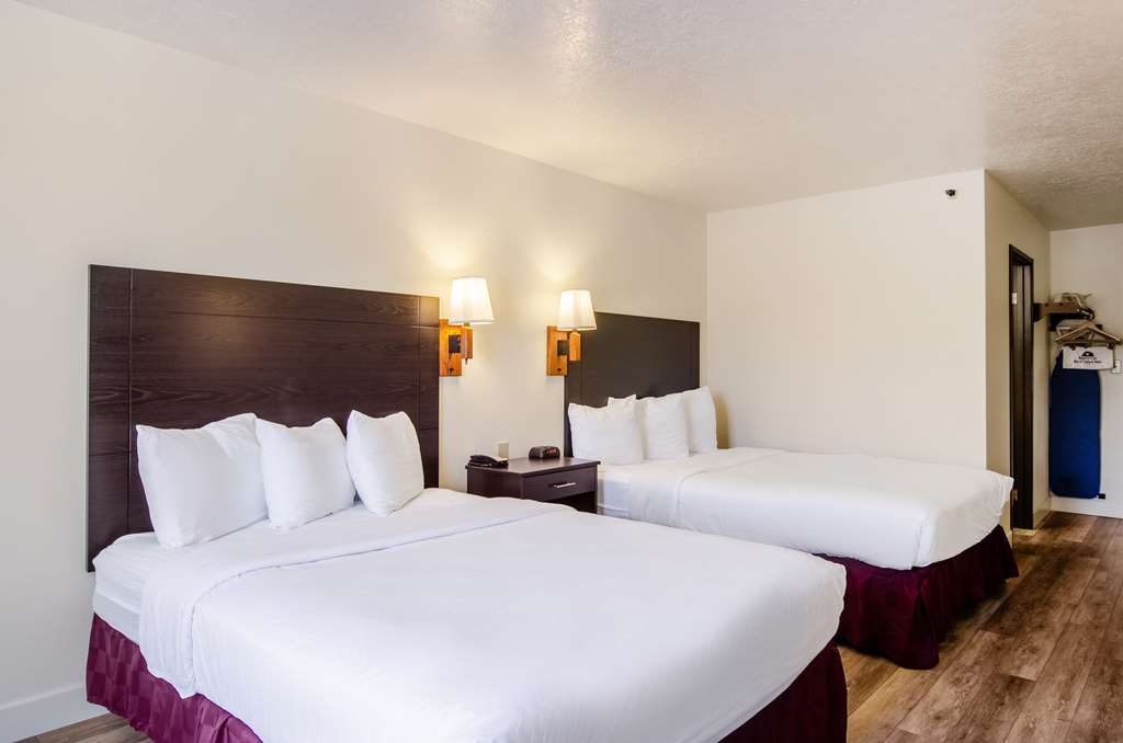Americas Best Value Inn & Suites Ft. Collins E at I 25 - photo 3