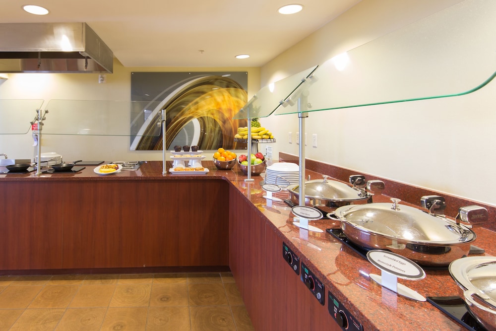 Courtyard by Marriott Jacksonville Beach Oceanfront - photo 36