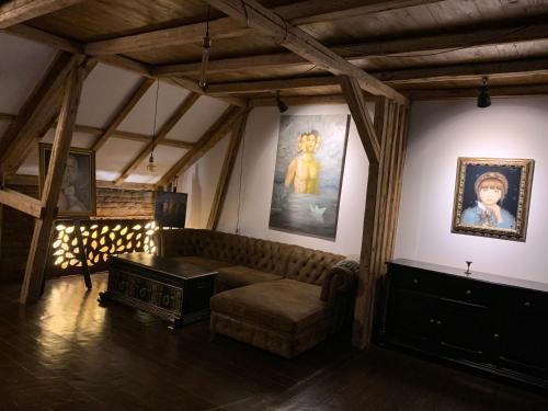 Gallery Loft — 4-Star Luxury Hotel in Piatra Neamt, Romania