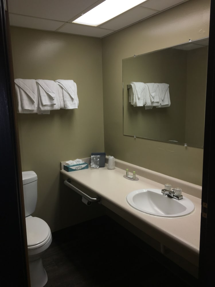 Sunlac Inn - photo 11