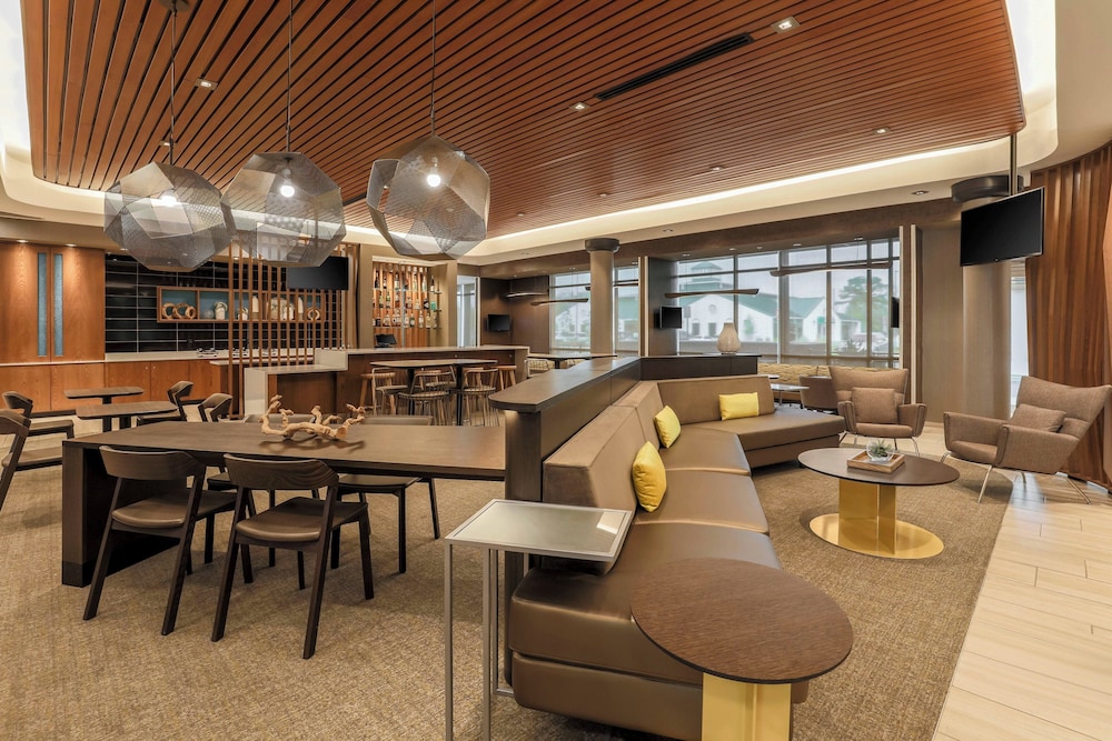 SpringHill Suites by Marriott Tallahassee North - photo 27