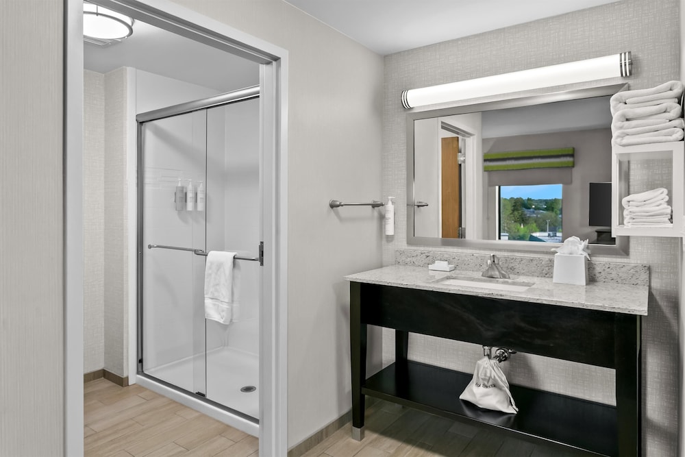 Hampton Inn & Suites Baltimore Woodlawn - photo 34