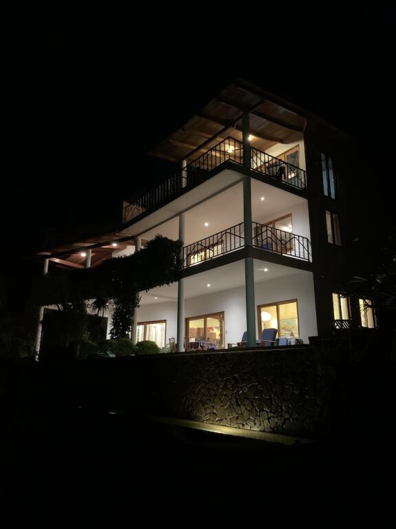 El Suspiro — 4-Star Luxury Hotel in Santa Cruz La Laguna, Guatemala