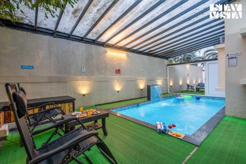 Serenity Meadows with Pool by VEO Part of StayVista in Nashik, India