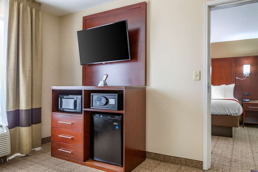 Comfort Suites Savannah Gateway I 95 - photo 25