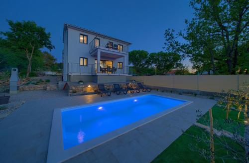 Holiday home Elena with pool — 4-Star Luxury Hotel in Krk, Croatia