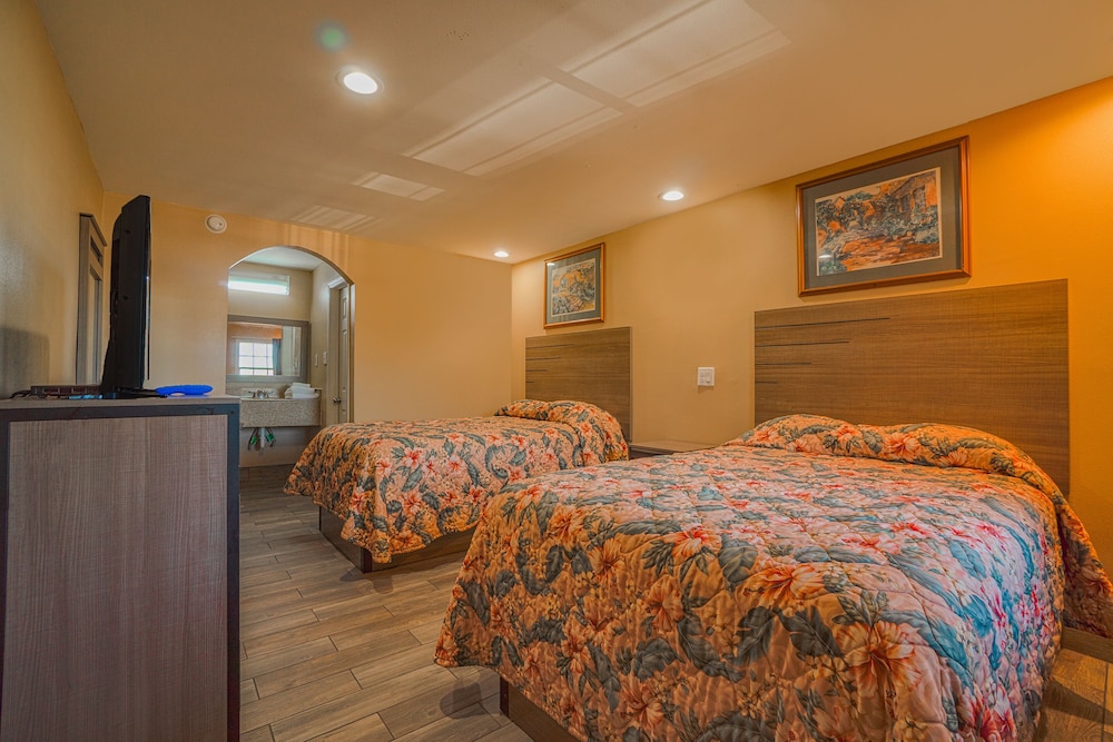 Days Inn by Wyndham Aransas Pass - photo 23