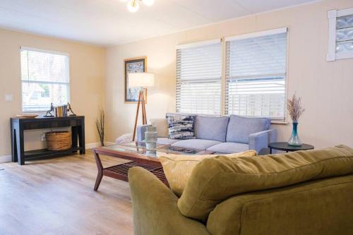 House near Tampa Zoo and Busch Gardens free high speed wifi — 4-Star Luxury Hotel in Tampa, United States