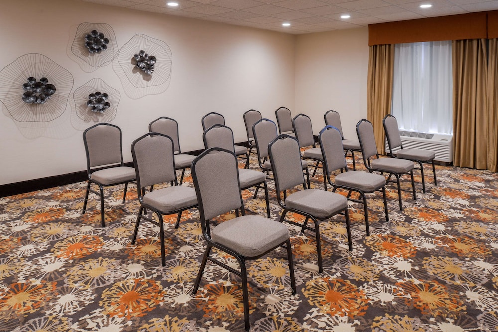Hampton Inn Elkhart IN - photo 25