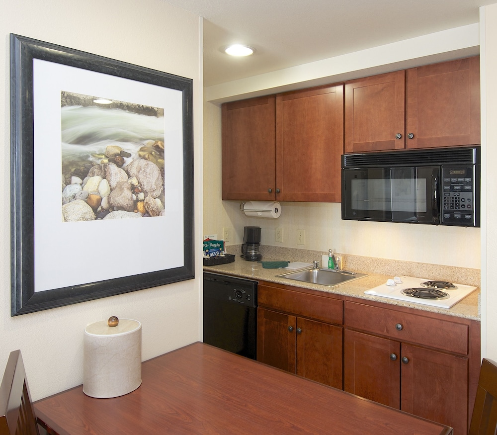 Homewood Suites by Hilton Anchorage - photo 21