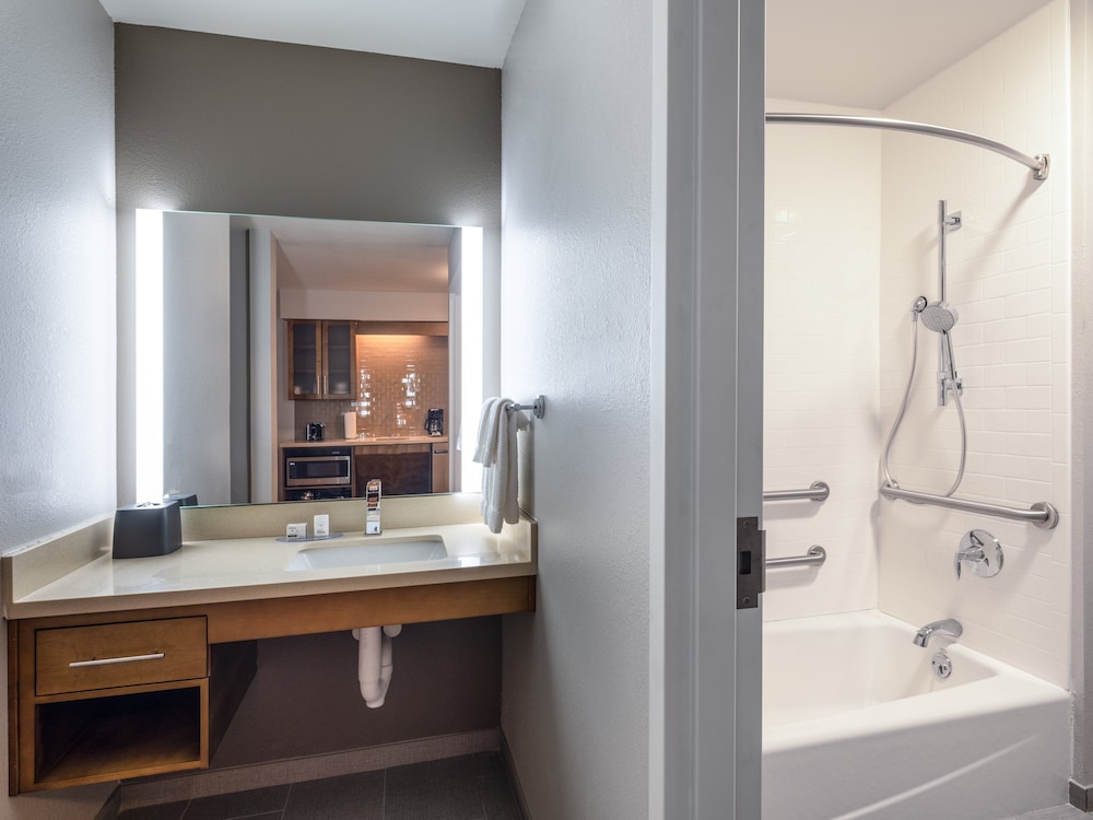 Staybridge Suites Sioux City Southeast by IHG - photo 11