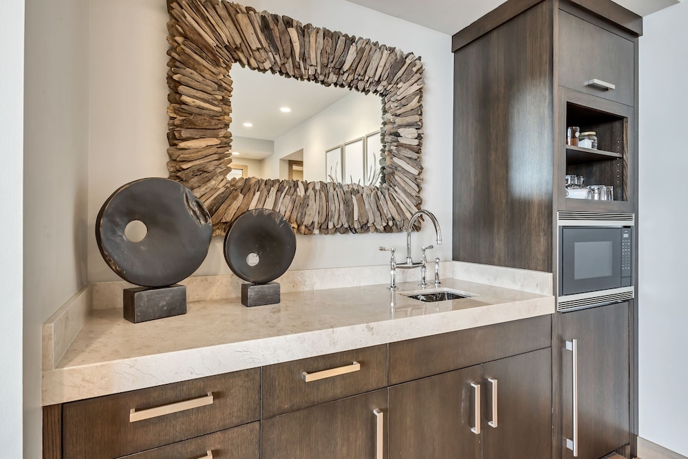 Premium Five Bedroom Suite 5 Apartment Hotel by Redawning - photo 4