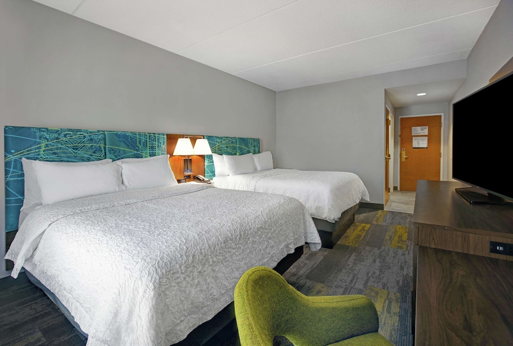 Hampton Inn & Suites Augusta West - photo 18