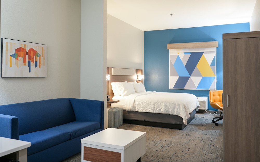 Holiday Inn Express & Suites Dallas Southwest Cedar Hill by IHG - photo 19