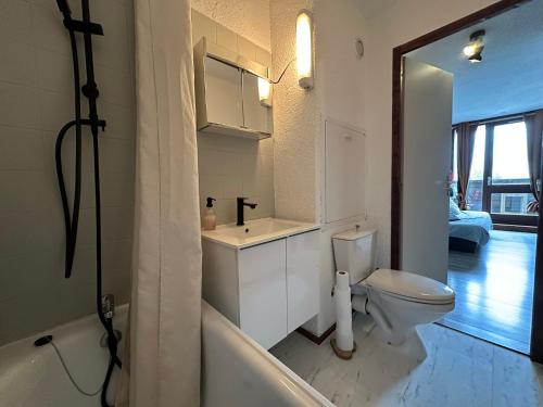 Studio Au Cœur du Praz De Lys Les Pralyssimes — hotel in Taninges
