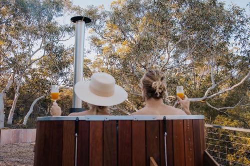 Tiny Wallaby - carbon neutral hotel in Dural