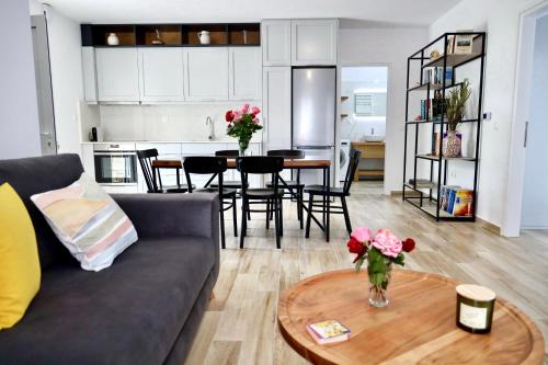 GK Modern Apartment — 4-Star Luxury Hotel in Nafpaktos, Greece