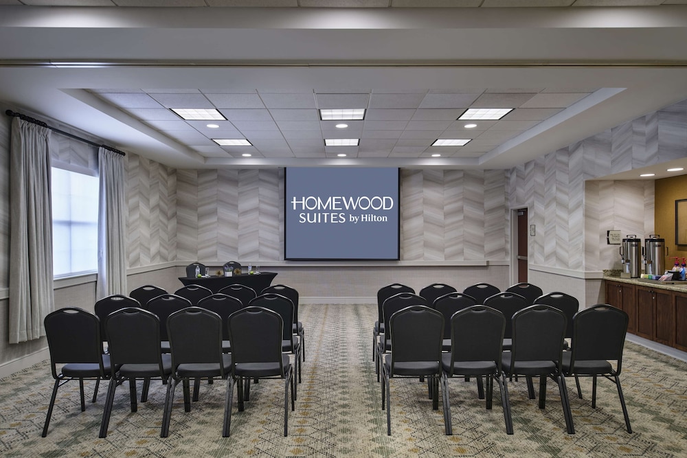 Homewood Suites by Hilton Anchorage - photo 41