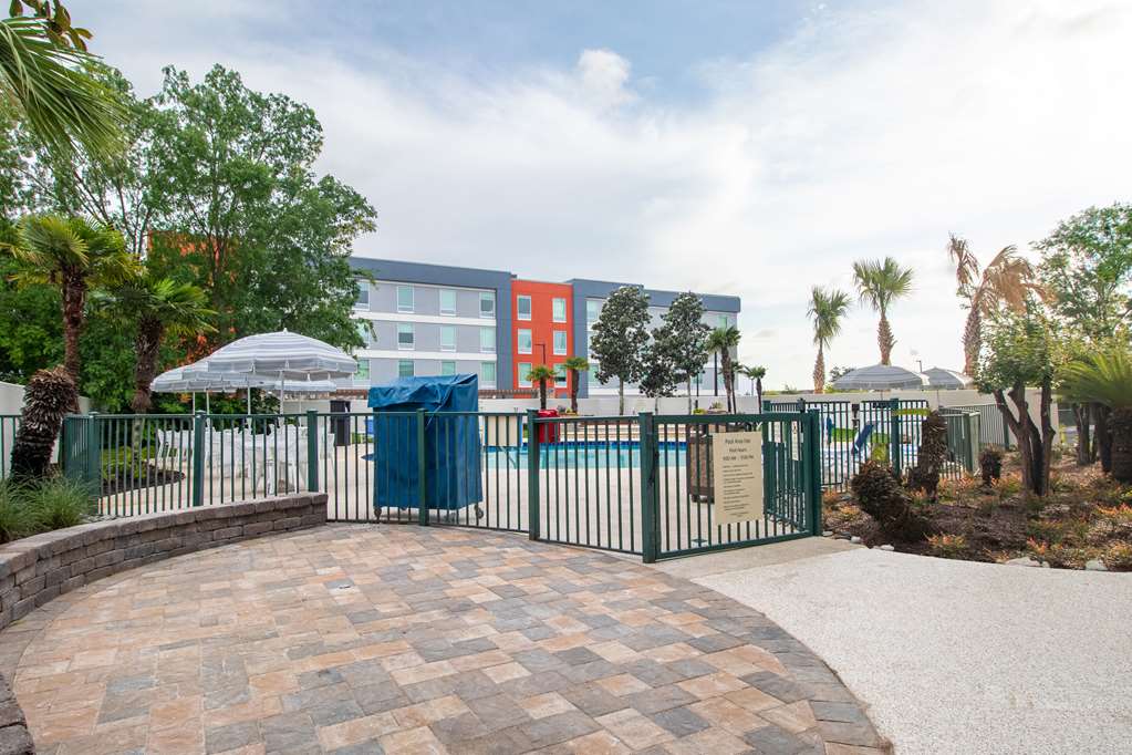 Econo Lodge Inn & Suites Foley North Gulf Shores - photo 51