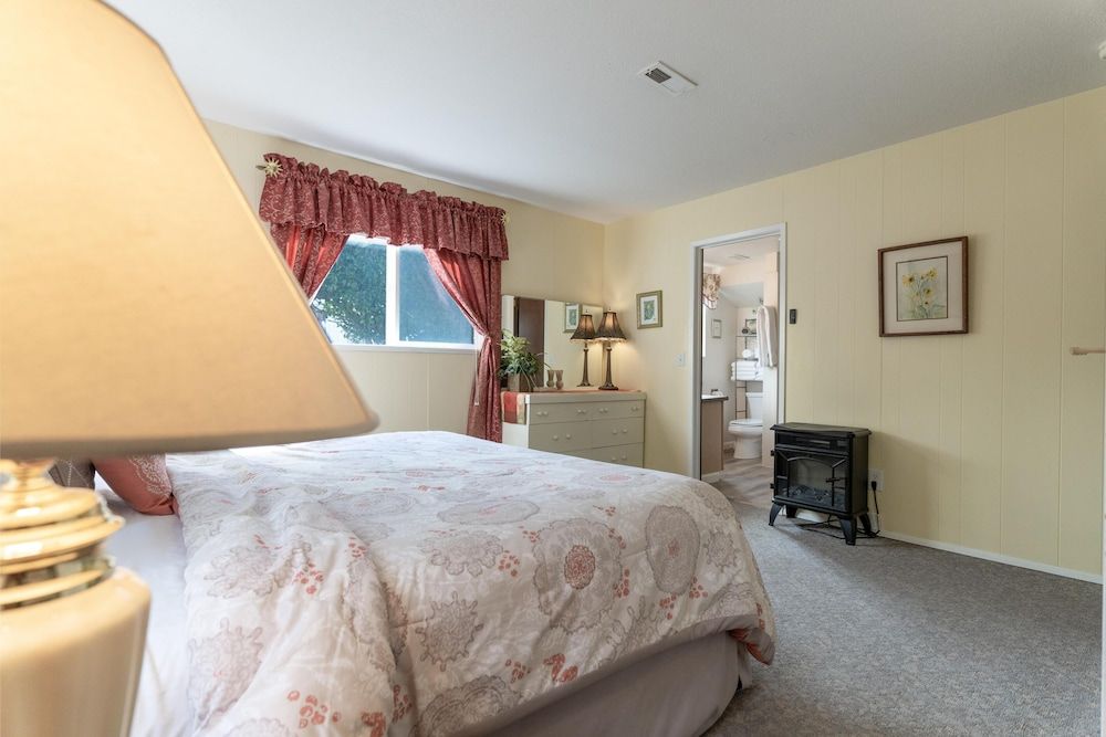The Seaview - photo 16
