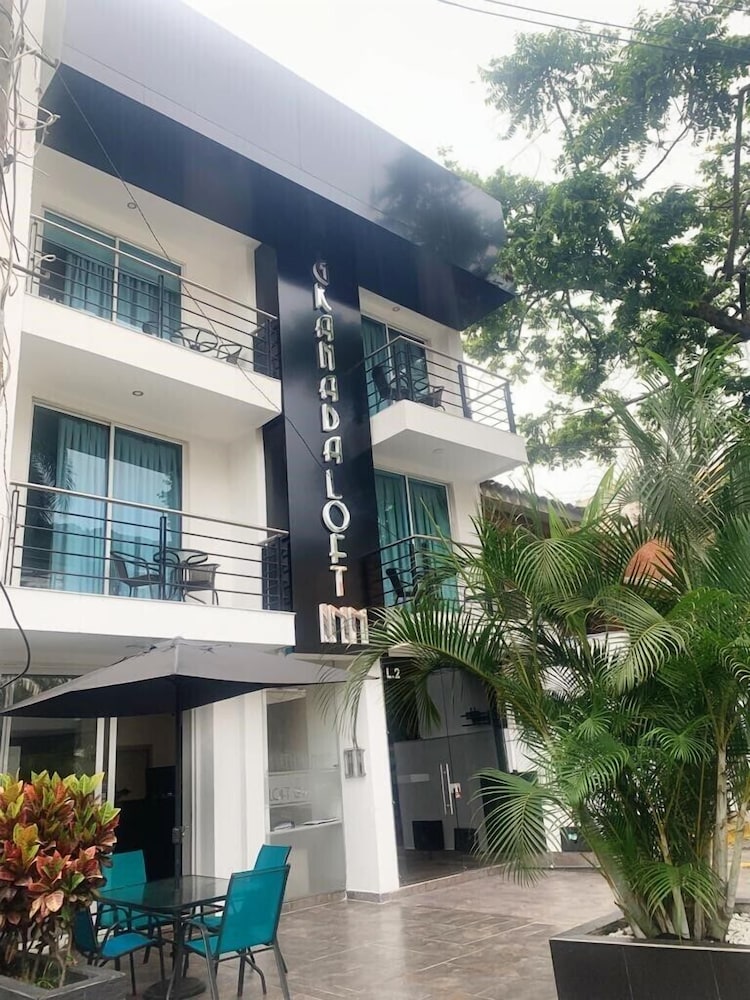 Hotel Granada Loft - carbon neutral hotel in Cali