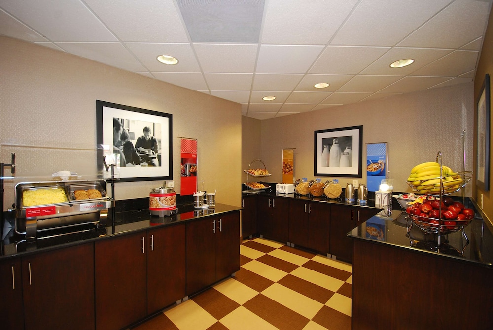 Hampton Inn Fort Myers Airport & I 75 - photo 37