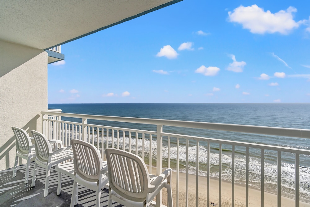 Units at Carolinian Beach Resort by Elliott Beach Rentals - photo 38
