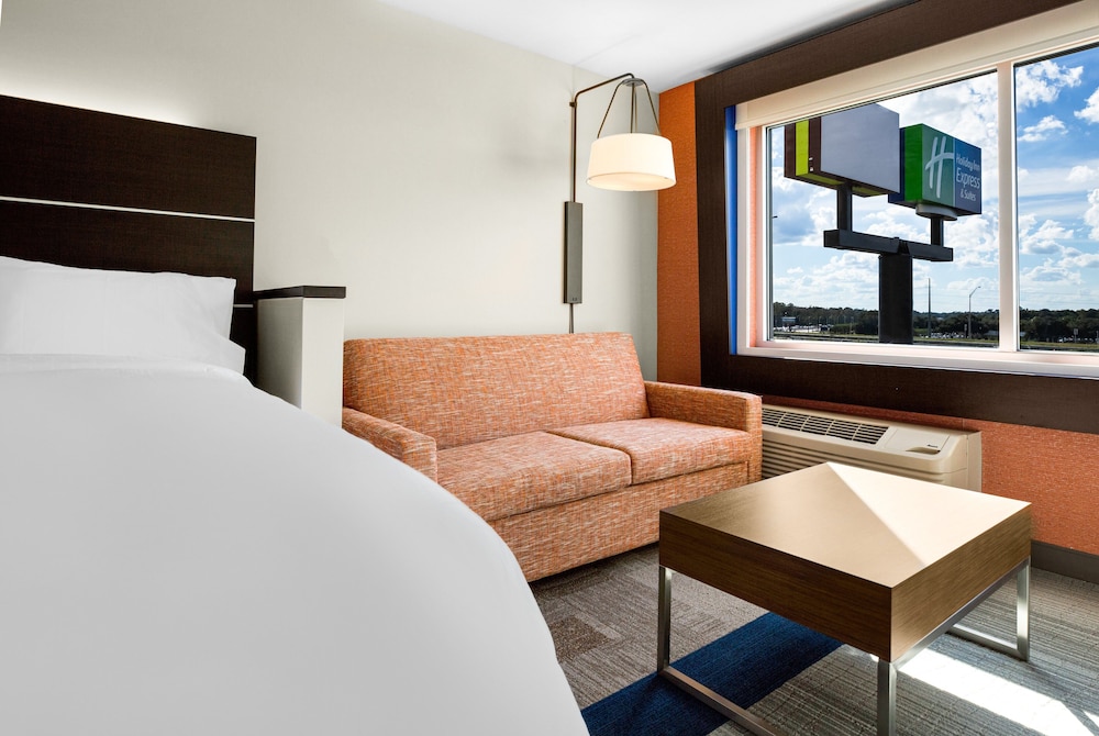 Holiday Inn Express & Suites Sanford Lake Mary by IHG - photo 13