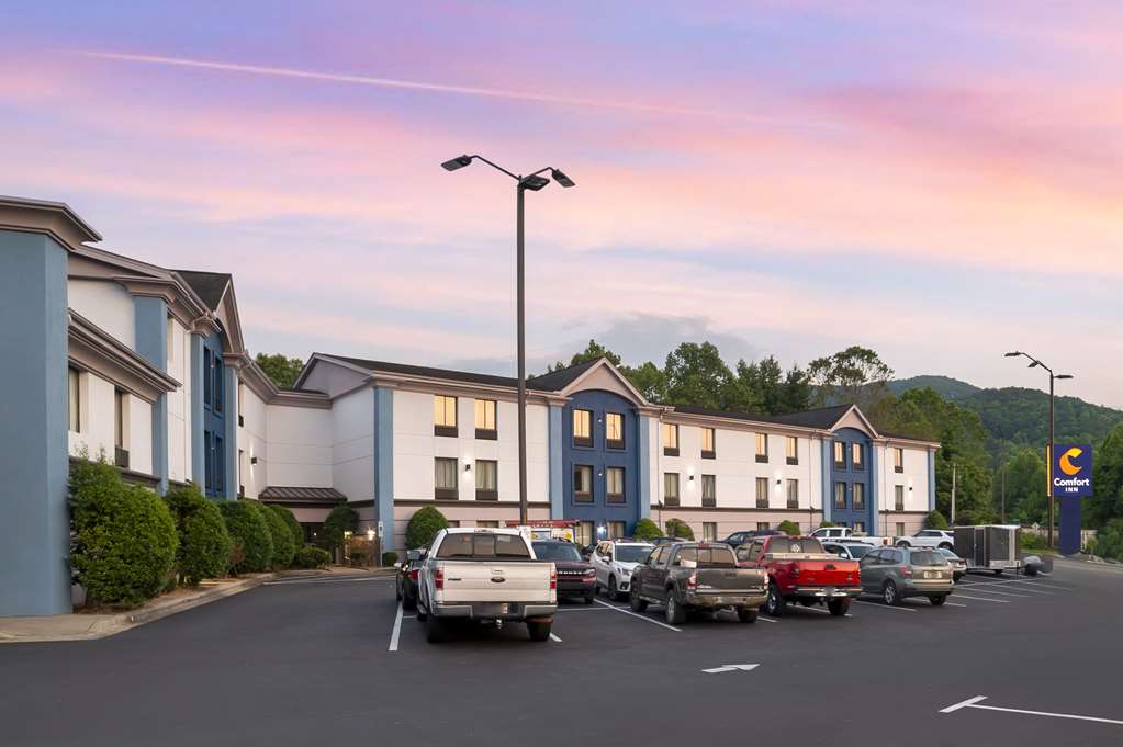 Comfort Inn Asheville East Blue Ridge Pkwy Access - photo 5