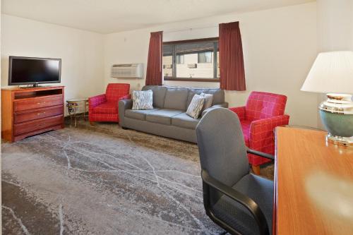 Black Hills Luxury Suites - photo 10